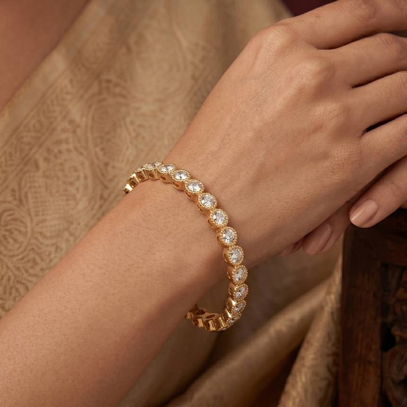 Kruthika Diamond Bangle