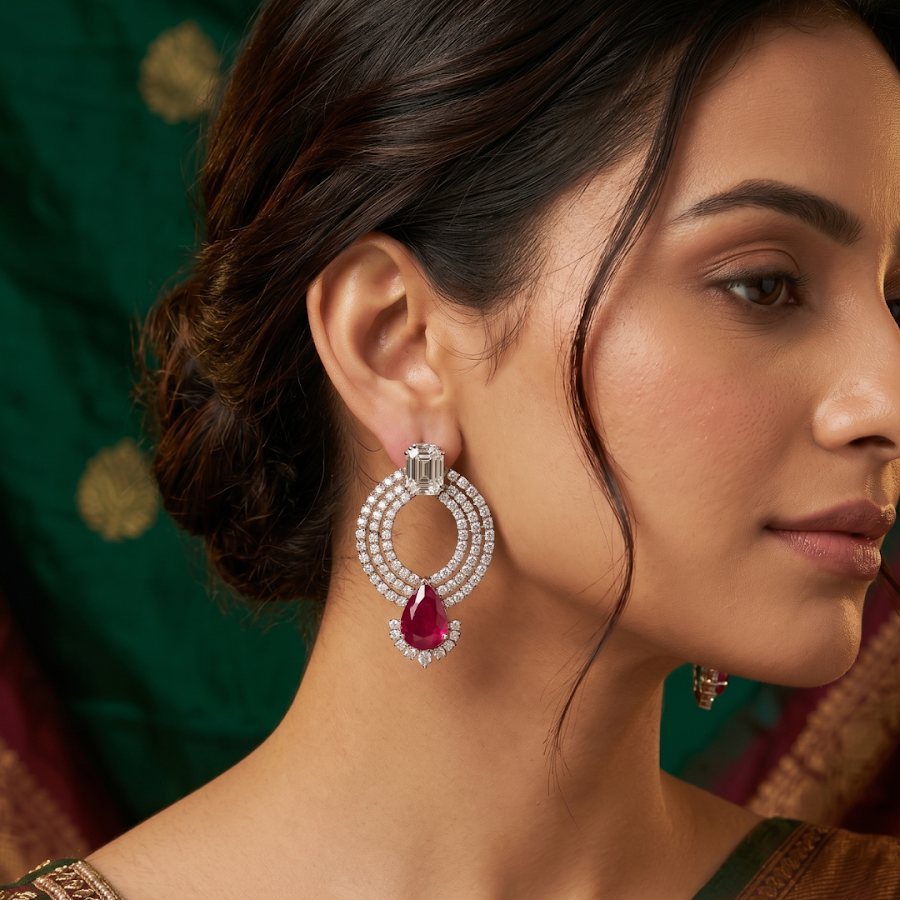 Saanvika Diamond Earrings
